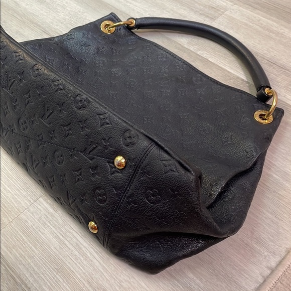 SOLD - Picture 2 of 9